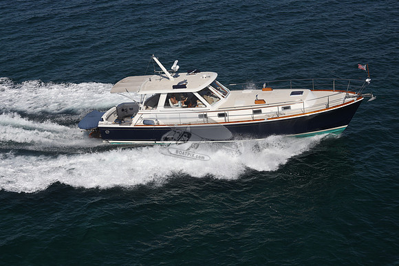 blue.traditional.grand banks. 17