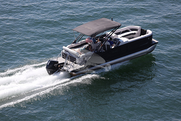 barletta.merc 300.black hull.6961