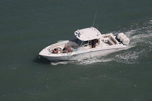 best whaler.350 Outrage.07