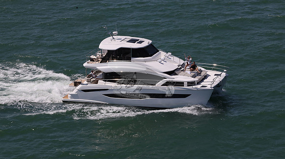 AQUILA YACHT.57