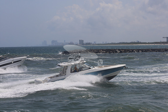 BOAT CAPITAL.FTL.06