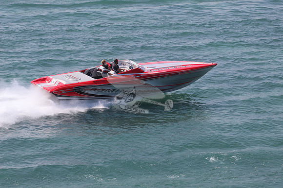 DOMINATOR.RED GRAY.6635