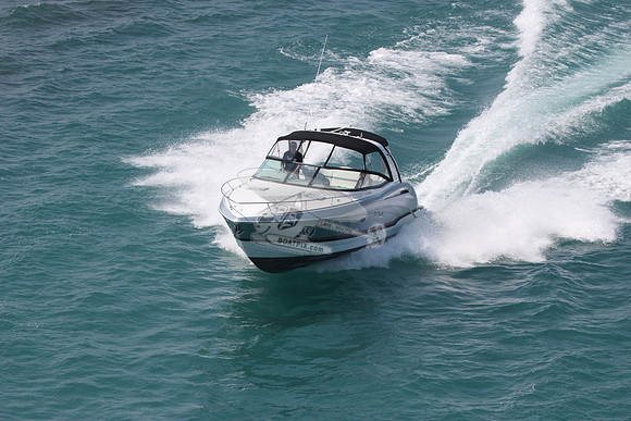 formula.350.silver hull.black bimini.5190