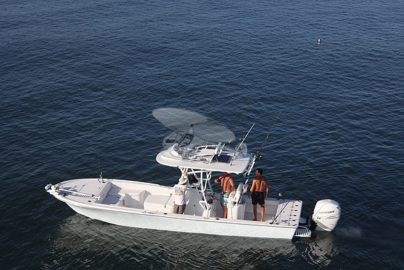 canyon bay.merc 400.9746