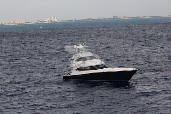 ---ake.double decker black hull viking.1529