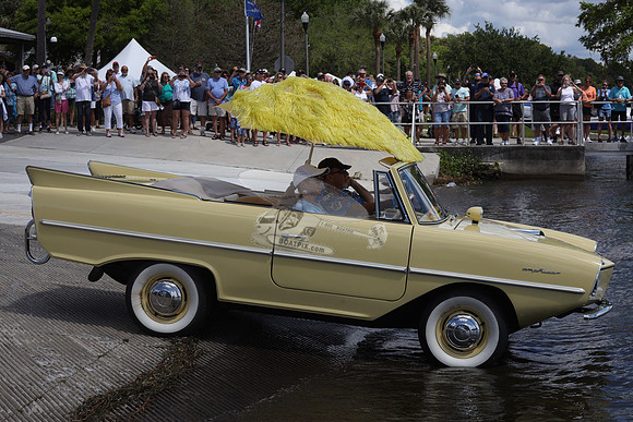 2H2120.YELLOW.AMPHICAR.9