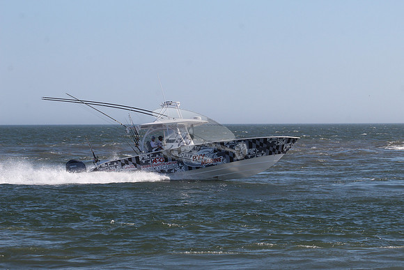 asg pyy marine wrapped boat.7911