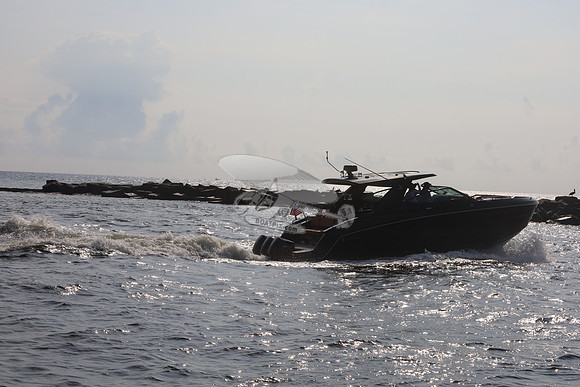 BLACK DIAMOND.CRUISERS.1
