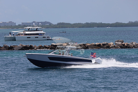 AVIANA BOAT.1