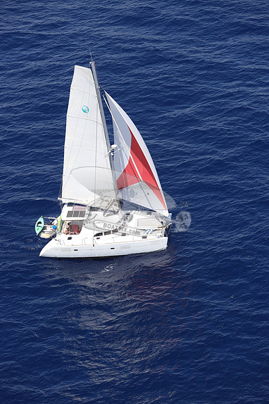 CHAMPAGNE MOMENT.SAIL38.40