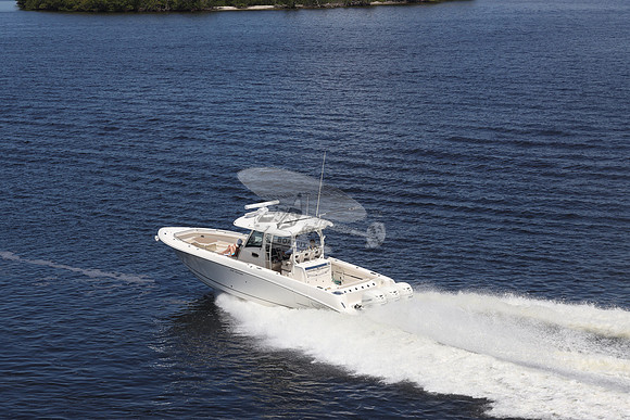 boston whaler.350 outrage.3 merc.10
