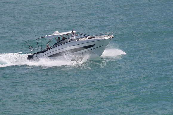 beneteau.flyer.10.2 merc.01