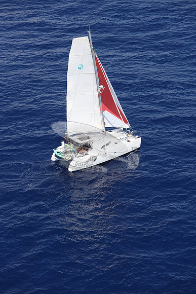 CHAMPAGNE MOMENT.SAIL38.31