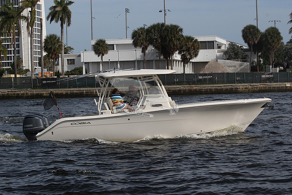 COBIA.WHITE HULL. 2 YAMAHAS.062
