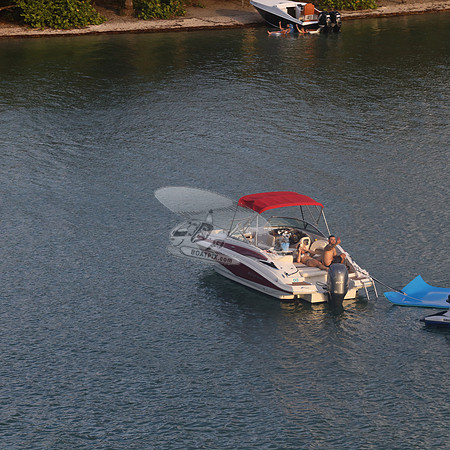 CROWNLINE.RED.FL..07