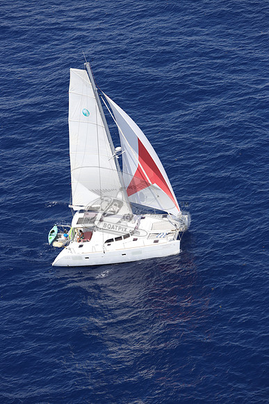 CHAMPAGNE MOMENT.SAIL38.41