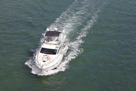azimut.miami fl.8471