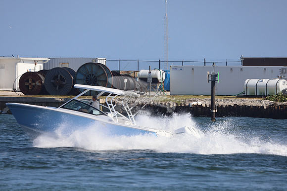 BLACKFIN.BLUE.08