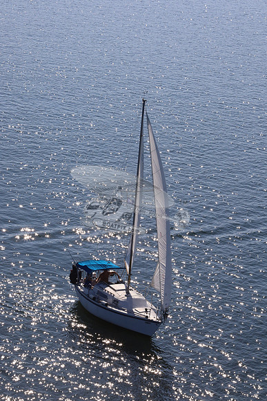 95.24.sailboat.02