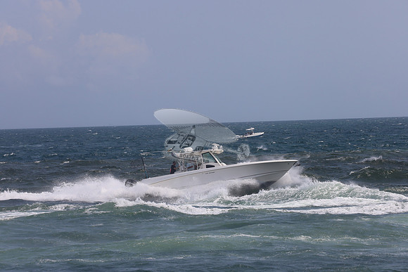 BOSTON WHALER37.654