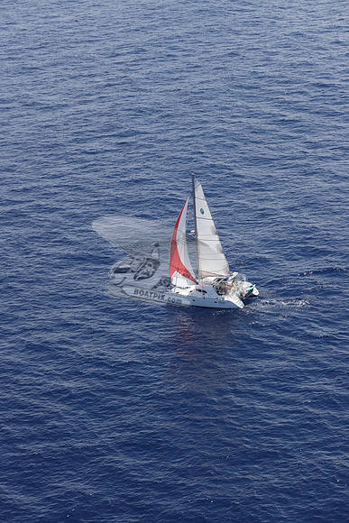 CHAMPAGNE MOMENT.SAIL38.09
