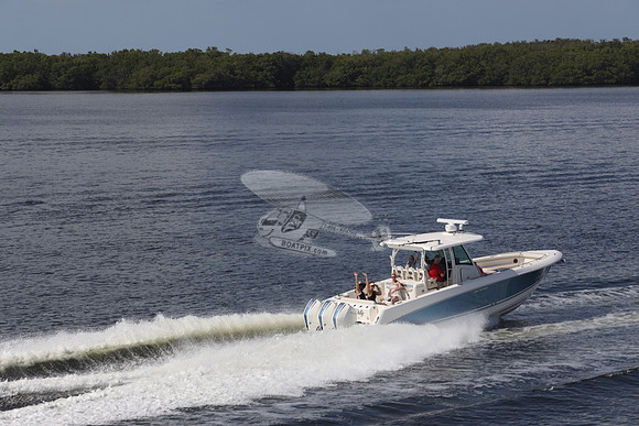 dilly dilly.boston whaler.01