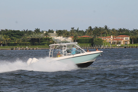 BOSTONWHALER27.LT BLUE.08