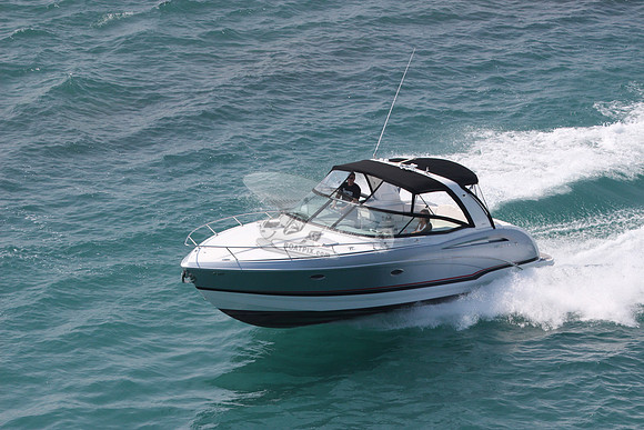 formula.350.silver hull.black bimini.5191