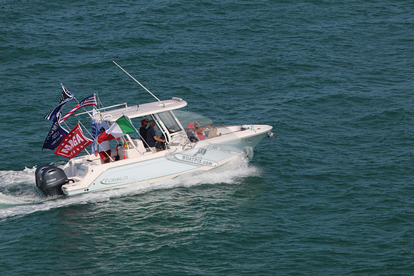 Andiamo.robalo r272.1