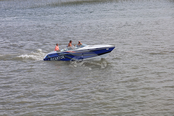 55ez5261.rough water.2839
