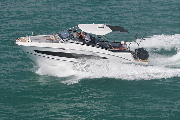 beneteau.flyer.10.2 merc.08