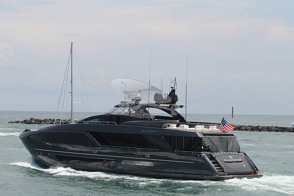BLUE TRITON.MIAMI FL.RIVA 110.1