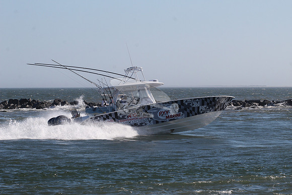 asg pyy marine wrapped boat.7906