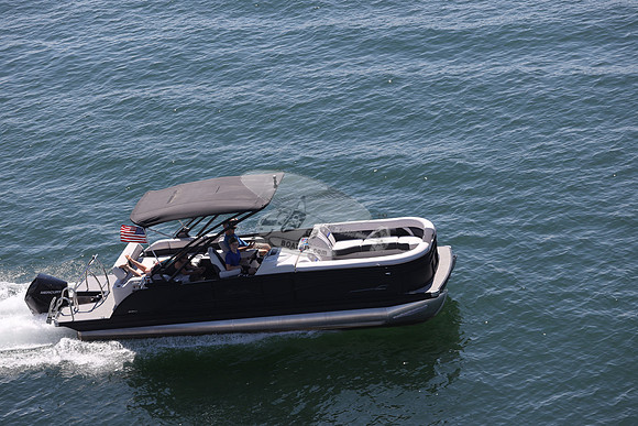 barletta.merc 300.black hull.6968