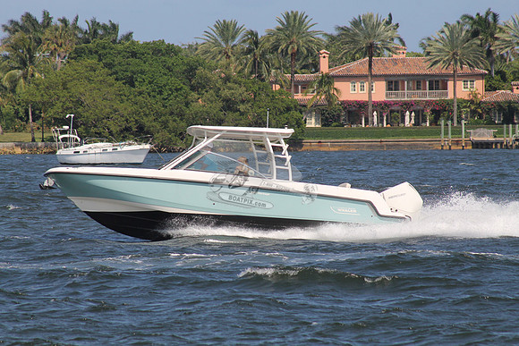 BOSTONWHALER27.LT BLUE.653