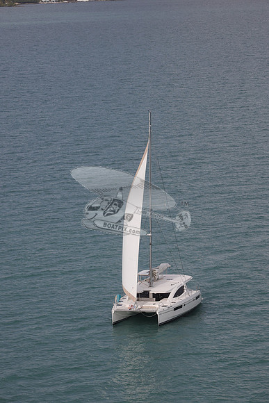 00000.blue moon.48 foot. 02