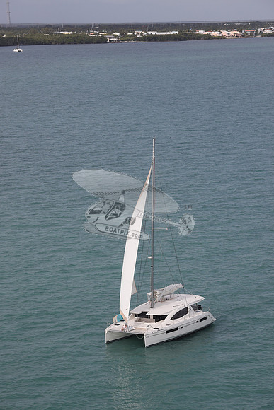 00000.blue moon.48 foot. 04