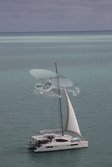 00000.blue moon.48 foot. 28