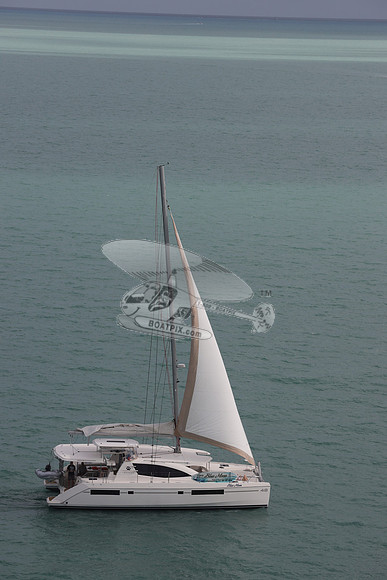 00000.blue moon.48 foot. 31