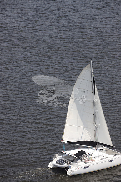 00000.CATAMARAN.099