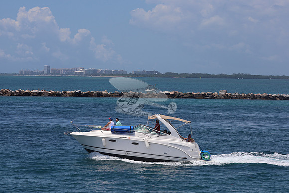 FL0569MU.3