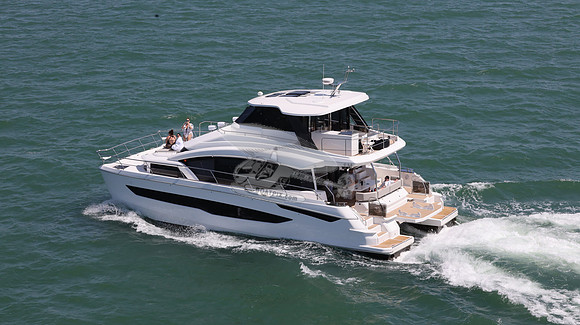 AQUILA YACHT.26
