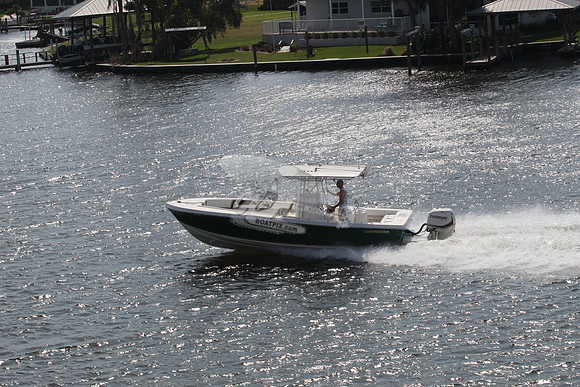 Competition.green.evinrude.04