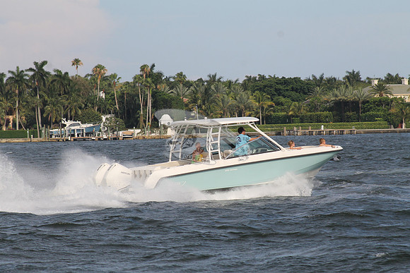 BOSTONWHALER27.LT BLUE.07