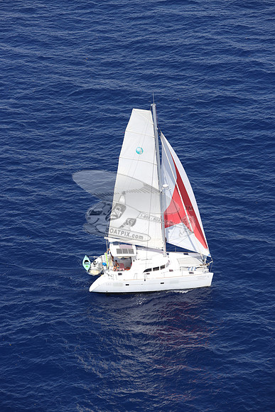 CHAMPAGNE MOMENT.SAIL38.37