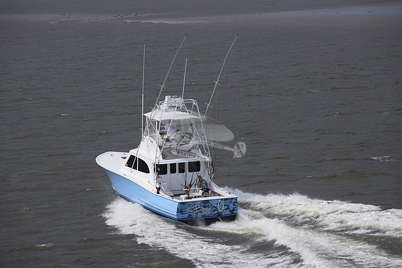 backin up.oregon inlet nc.9326