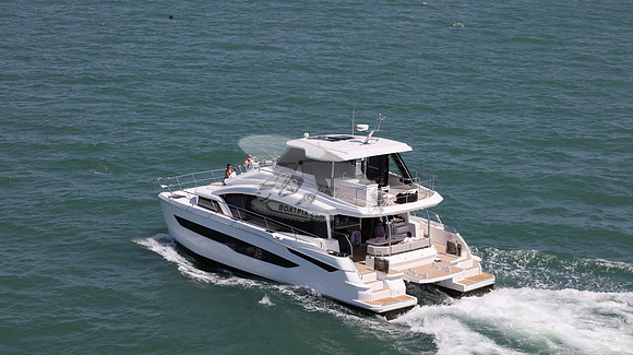 AQUILA YACHT.23