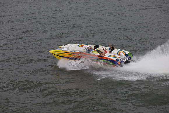 Advantage Boats.yellow.orange.red.blue.green.02