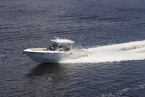 boston whaler.350 outrage.3 merc.24