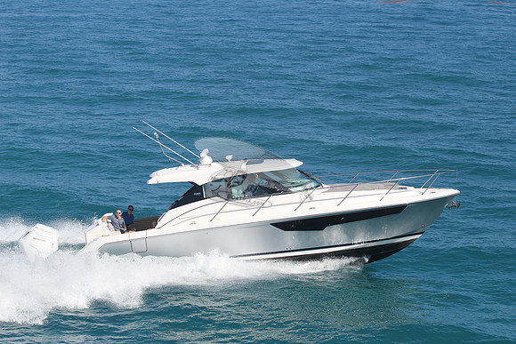 3 S.florida.s2.pursuit.02